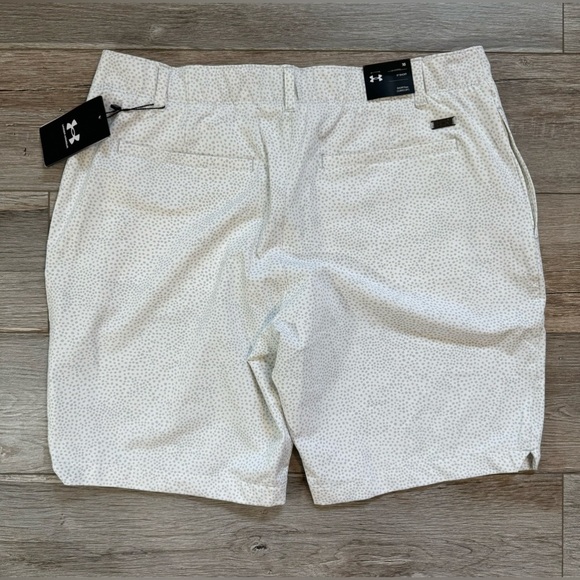 Under‎ Armour~ Women’s UA Links Printed Shorts White/ Gray Size 16 New 9” Inseam - Picture 7 of 12